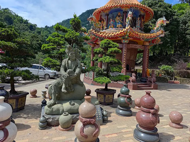 觸口天長地久橋 (阿里山國家風景區) - 龍隱寺 - 濟公 觸口天長地久橋 (阿里山國家風景區) - 龍隱寺 - 濟公