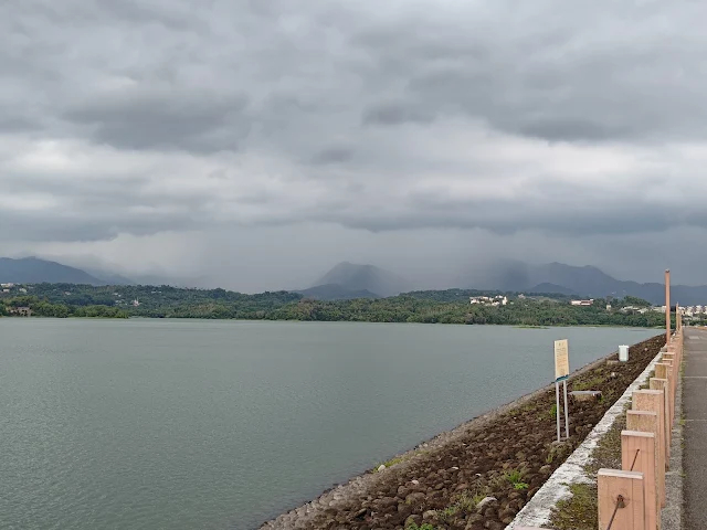 仁義潭水庫 - 大壩步道