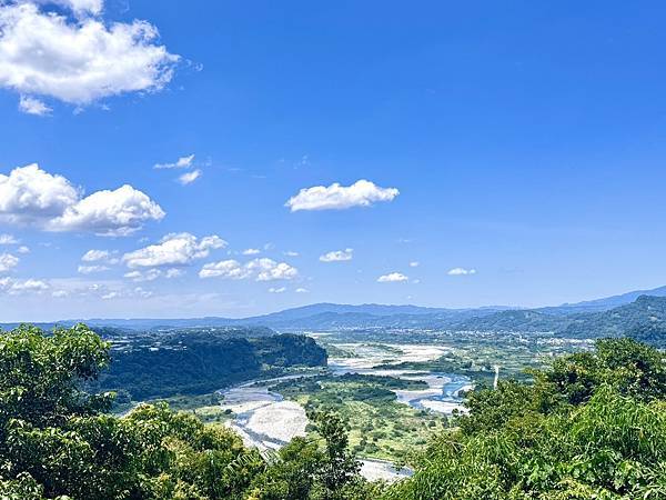 【台中新社|幸福農莊】兩天一夜親子旅行日記|沉浸式體驗:木屋