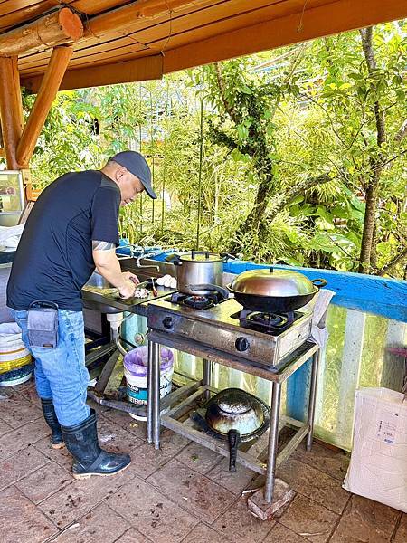 【台中新社|幸福農莊】兩天一夜親子旅行日記|沉浸式體驗:木屋