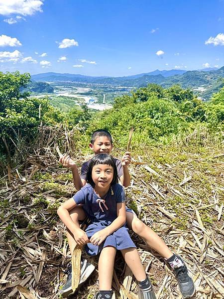 【台中新社|幸福農莊】兩天一夜親子旅行日記|沉浸式體驗:木屋
