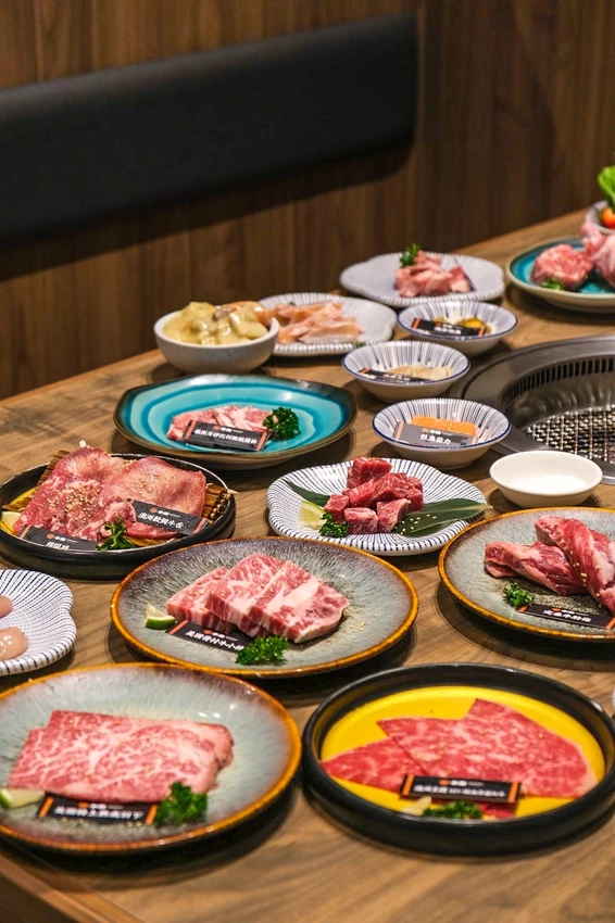 彰化縣員林市「本格和牛燒肉放題」日本和牛、牛小排、板腱牛、吃到飽