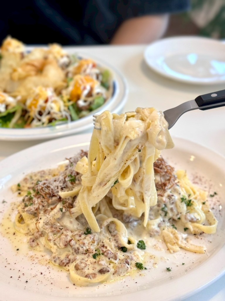 釜山自由行｜廣安里巷弄中質感文青小店【FIZZ CLUB 피즈클럽】 義大利麵控必吃！ - 雁雁｜美食 旅遊 生活娛樂