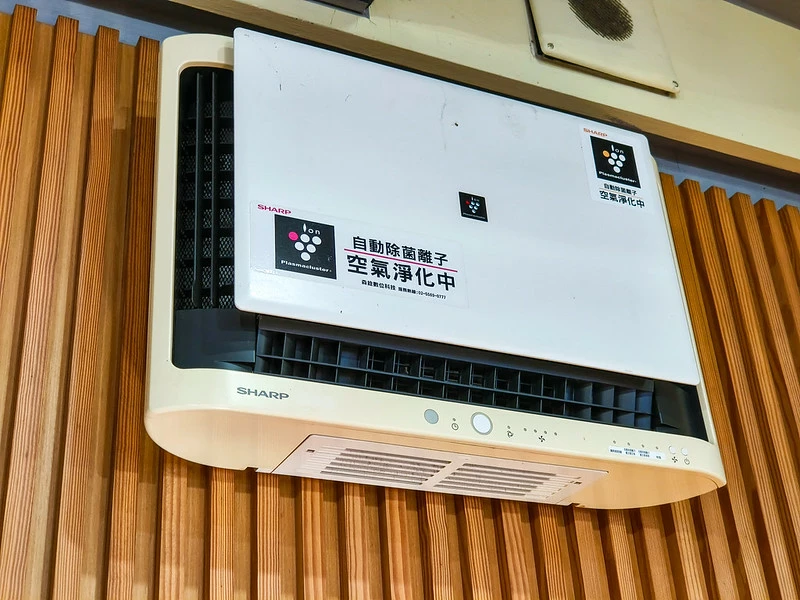 豬排控必訪!台北松山區勝田日式豬排,特製卡菲醬濃郁,份量足cp超高。