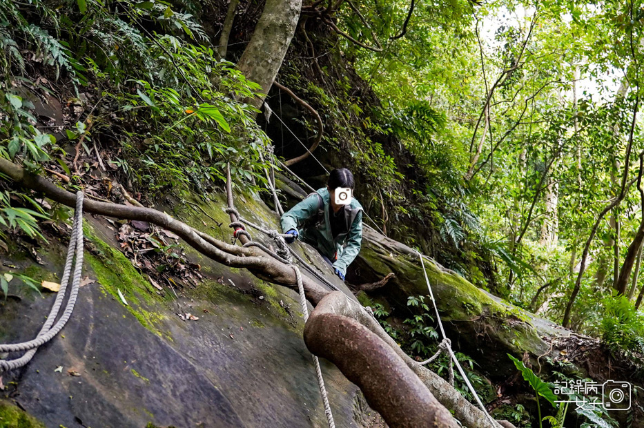 12桃園新竹小百岳石牛山步道拉繩攀岩五寮尖.jpg