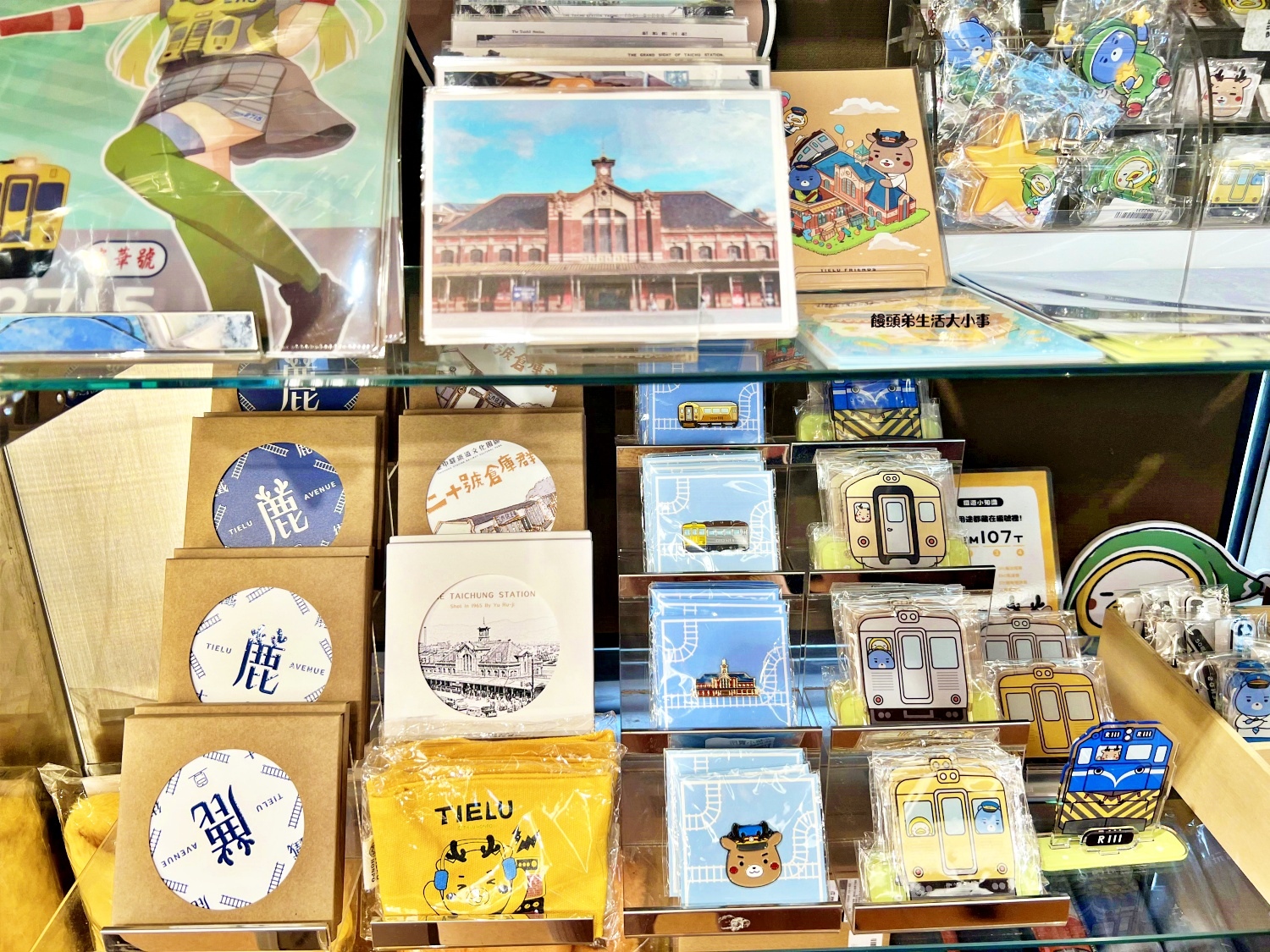 /tmp/phpvzmAuF /tmp/phpvzmAuF