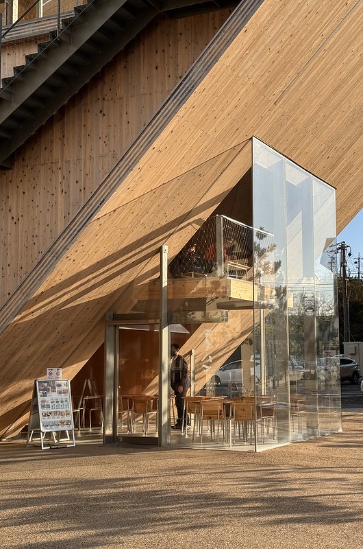 日本鳥取砂丘旁！偎岩吾打造高濱咖啡，有絕美砂丘景觀、道地鳥取美食。