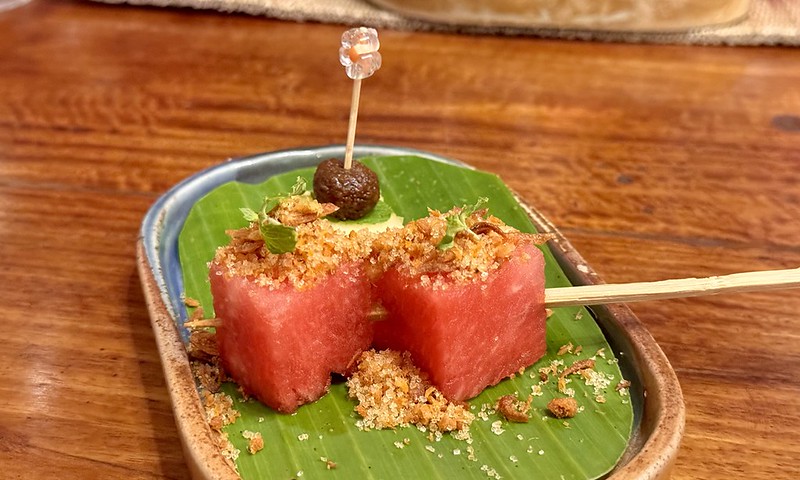 泰國連續五年米其林！清邁美食Magnolia Café餐酒館，紅綠咖哩超推薦。