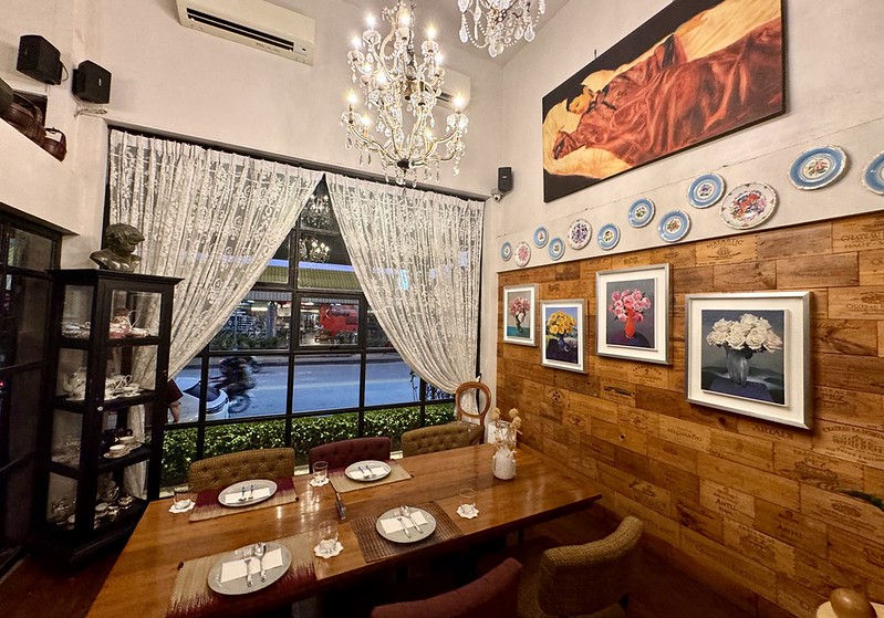 泰國連續五年米其林！清邁美食Magnolia Café餐酒館，紅綠咖哩超推薦。