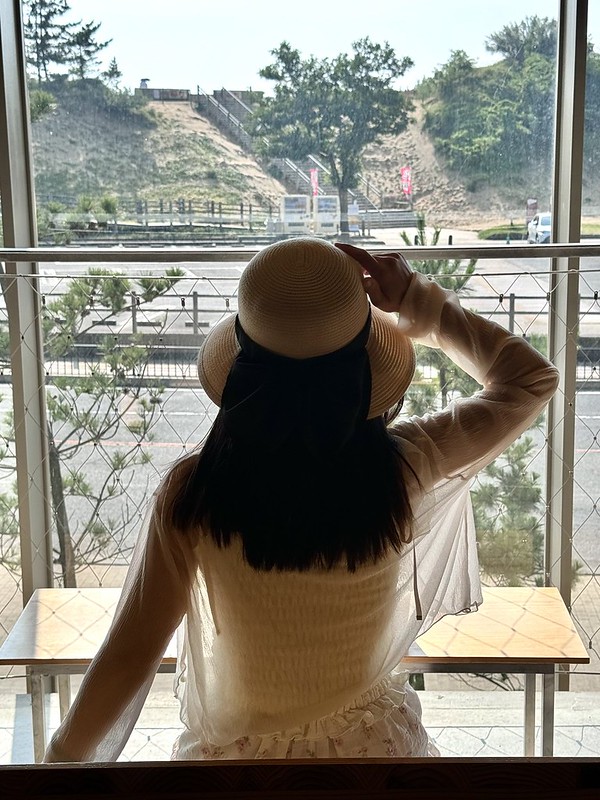 日本鳥取砂丘旁！偎岩吾打造高濱咖啡，有絕美砂丘景觀、道地鳥取美食。