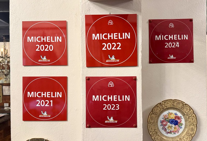 泰國連續五年米其林！清邁美食Magnolia Café餐酒館，紅綠咖哩超推薦。