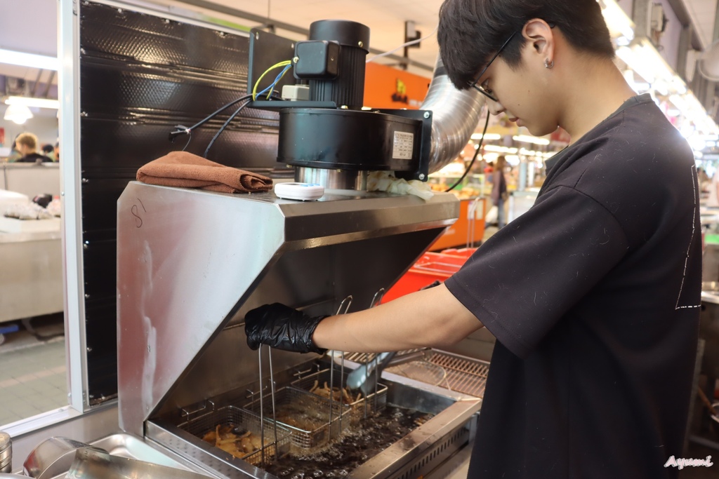 [台南黃昏市場推薦]尚青崇義黃昏市場/大頭雞薑片茶油雞/双味