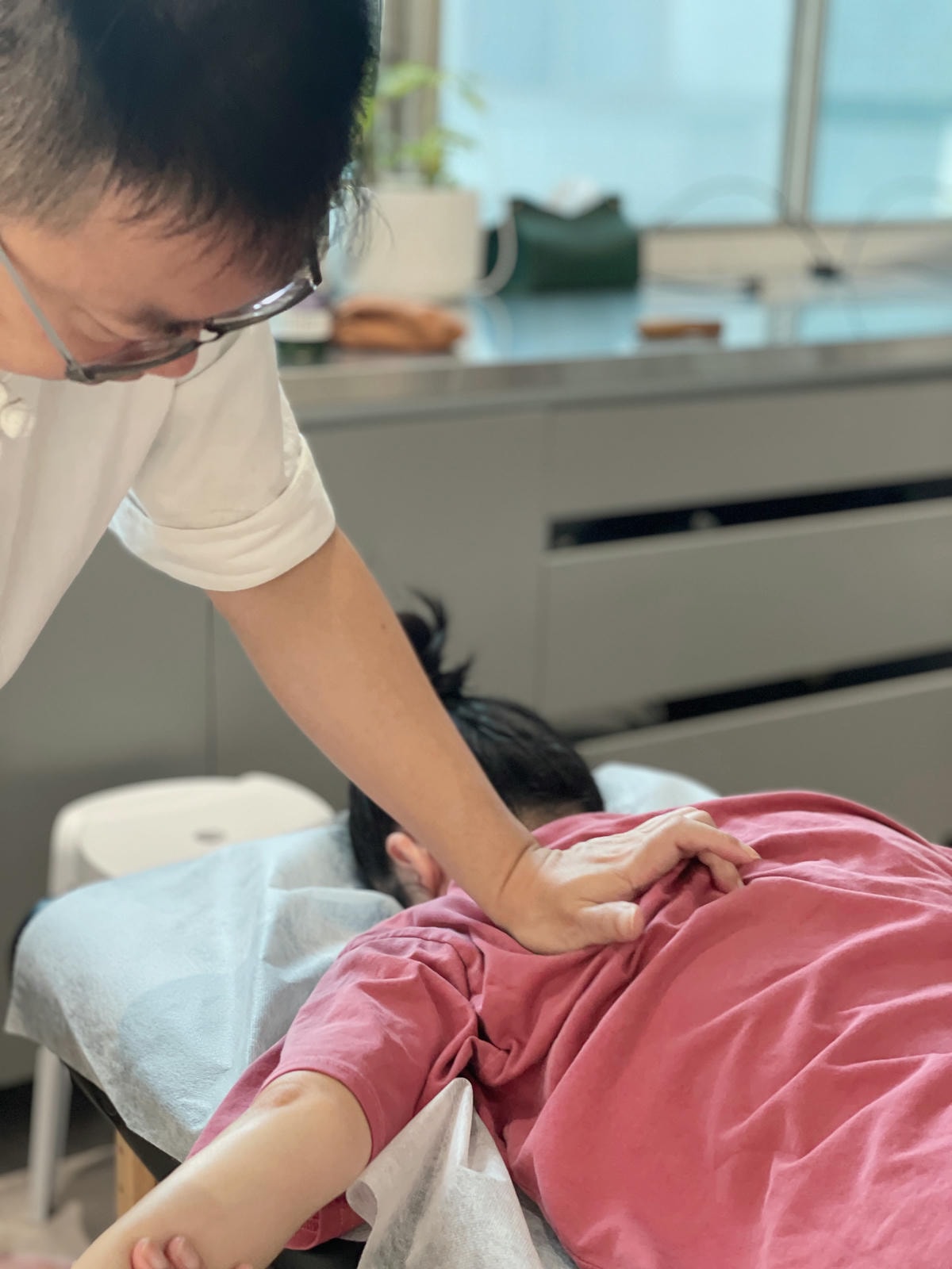 【台北整復推薦】壹真堂傳統整復推拿｜連職業運動員都大推的整復推拿！結合詠春+整復推拿手法 搭配科技儀器 讓你卡卡退散~，捷運永春站