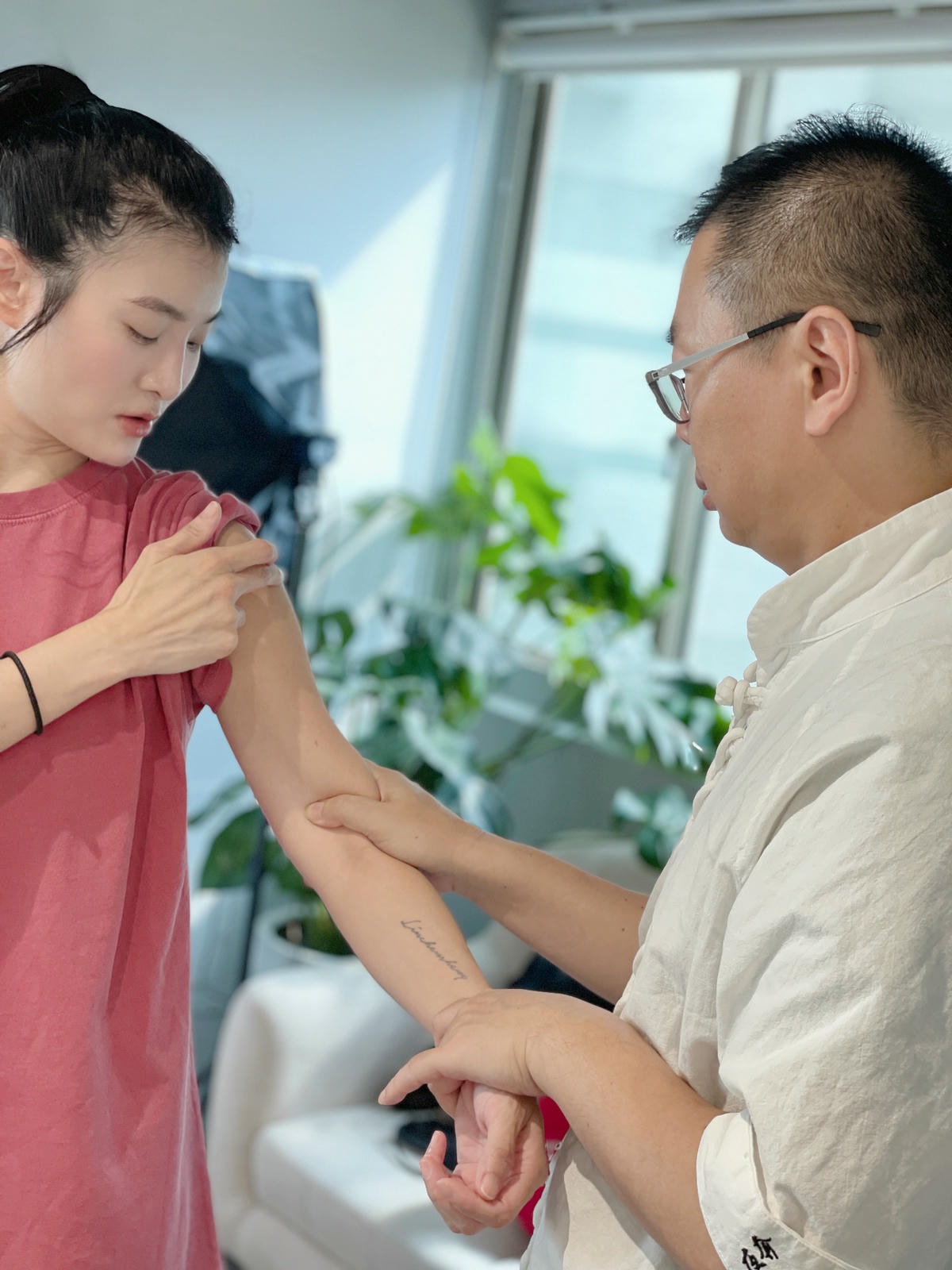 【台北整復推薦】壹真堂傳統整復推拿｜連職業運動員都大推的整復推拿！結合詠春+整復推拿手法 搭配科技儀器 讓你卡卡退散~，捷運永春站