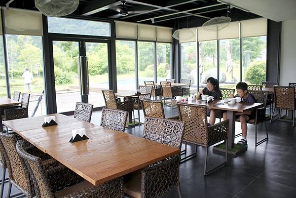 【花蓮瑞穗溫泉旅宿】松邑莊園   ⎪在群山環繞 、風景優美的