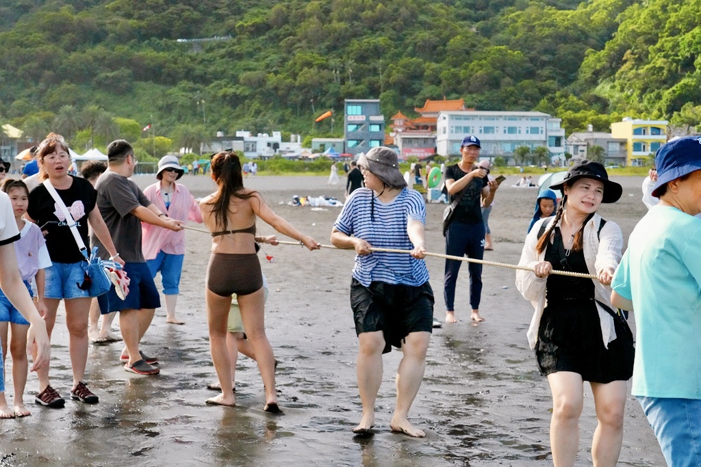 鐵道浪花小旅行|東北角一日遊 × 牽罟體驗 × 外澳月夜浪花