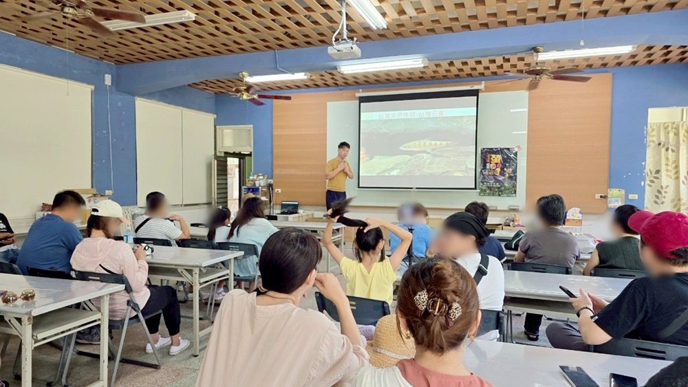 帶孩子走進自然教室!桃米休閒農業區,魚蝦生態體驗;玩出知識與樂趣!!