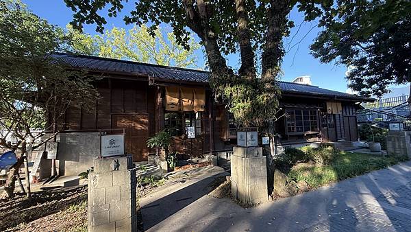 IMG_1608 (1).jpg IMG_1608 (1).jpg