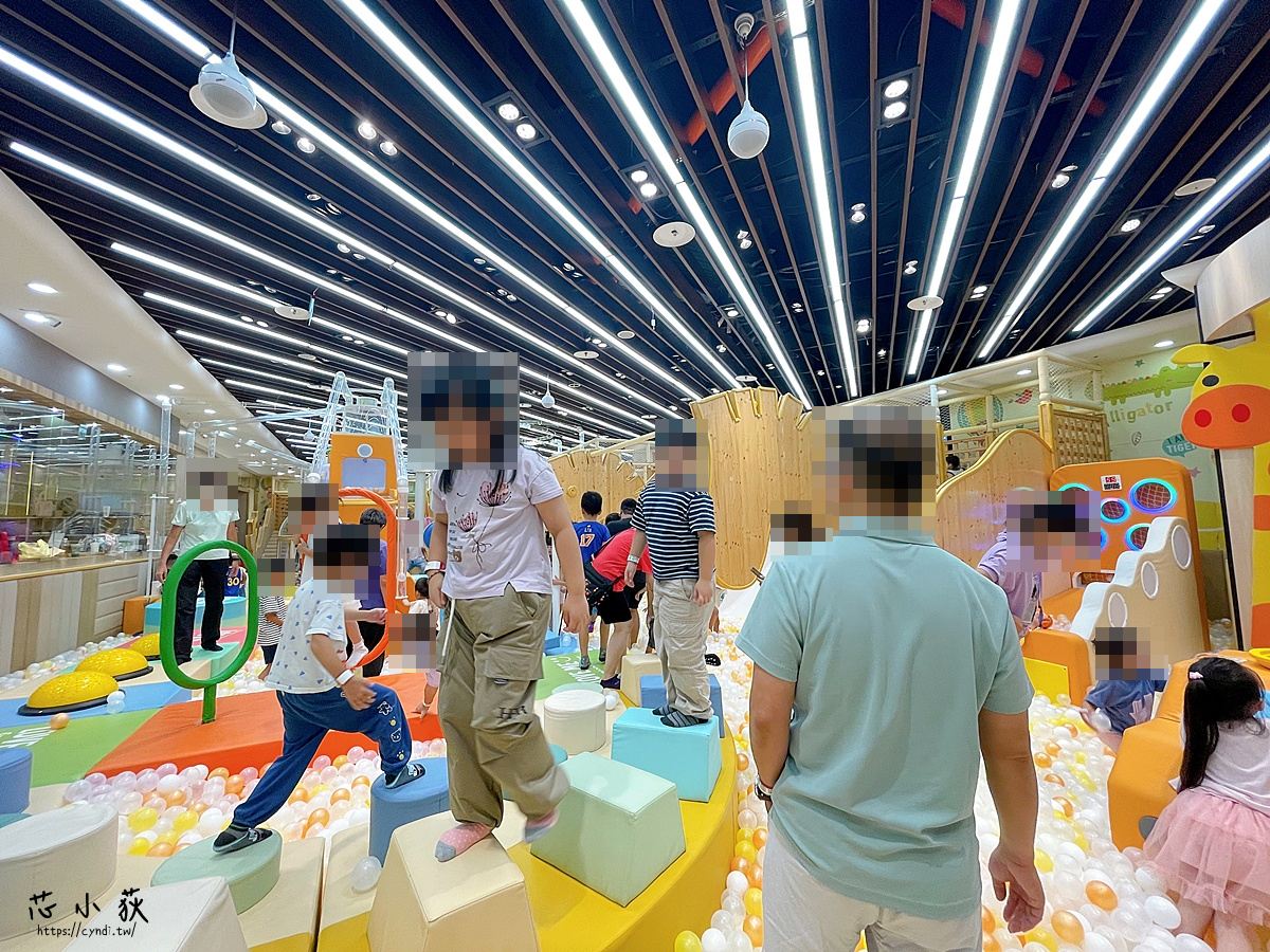 台中市東區台中親子景點推薦|樂米樂園 台中北歐館,全新改裝升級2.0版600坪室內樂園,平日票價280元,球池溜滑梯 彈 台中市東區台中親子景點推薦|樂米樂園 台中北歐館,全新改裝升級2.0版600坪室內樂園,平日票價280元,球池溜滑梯 彈