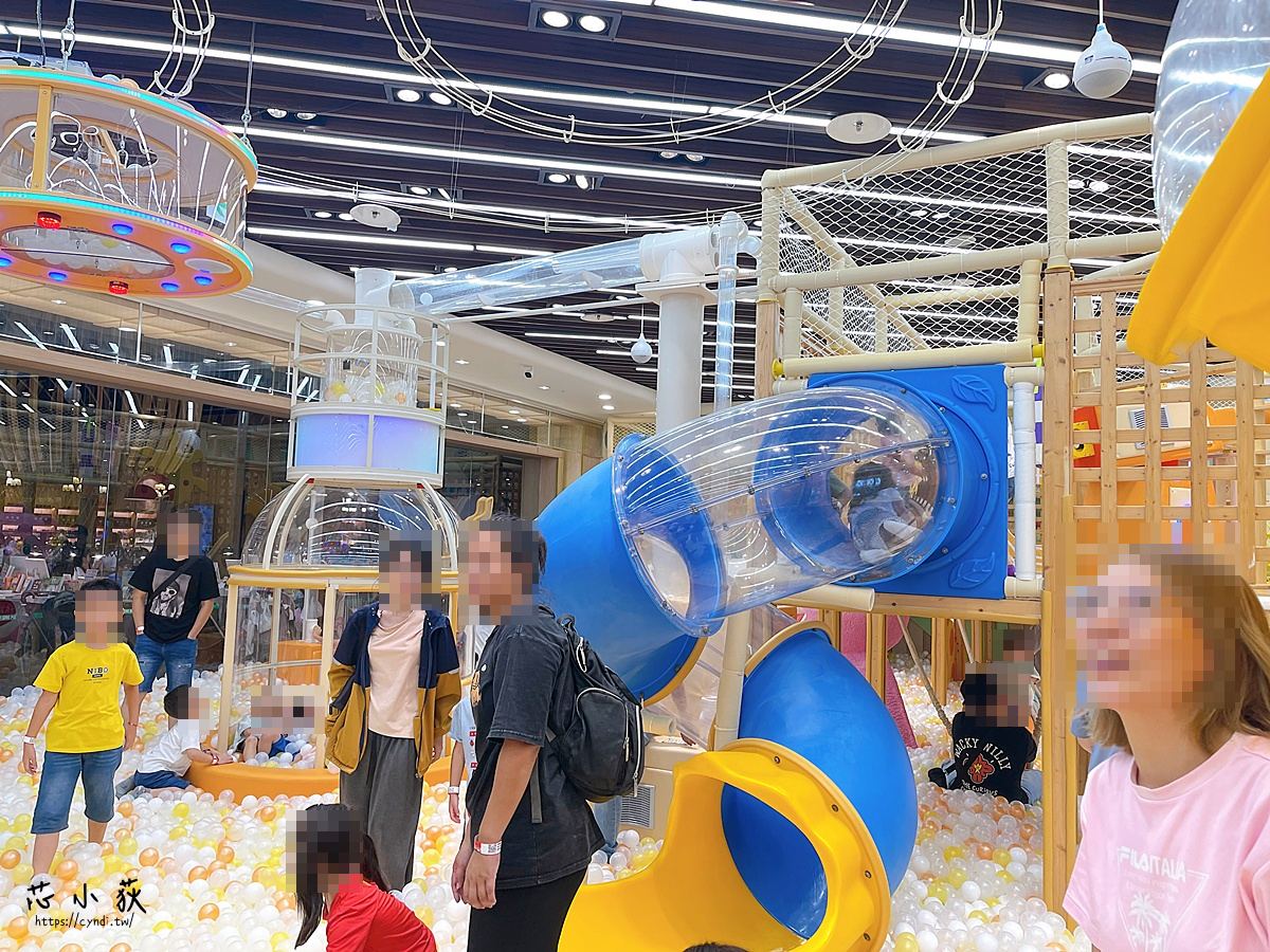 台中市東區台中親子景點推薦|樂米樂園 台中北歐館,全新改裝升級2.0版600坪室內樂園,平日票價280元,球池溜滑梯 彈 台中市東區台中親子景點推薦|樂米樂園 台中北歐館,全新改裝升級2.0版600坪室內樂園,平日票價280元,球池溜滑梯 彈