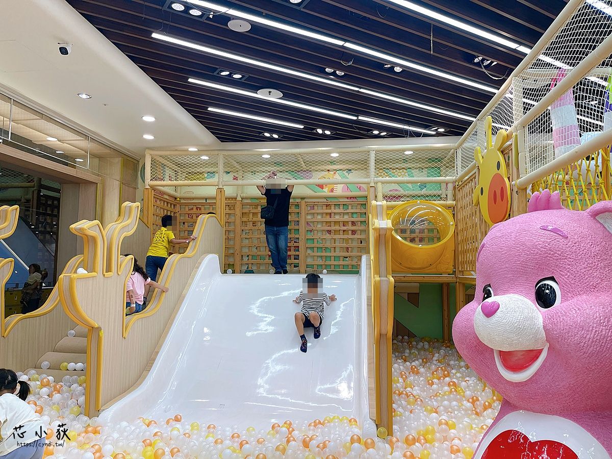 台中市東區台中親子景點推薦|樂米樂園 台中北歐館,全新改裝升級2.0版600坪室內樂園,平日票價280元,球池溜滑梯 彈 台中市東區台中親子景點推薦|樂米樂園 台中北歐館,全新改裝升級2.0版600坪室內樂園,平日票價280元,球池溜滑梯 彈