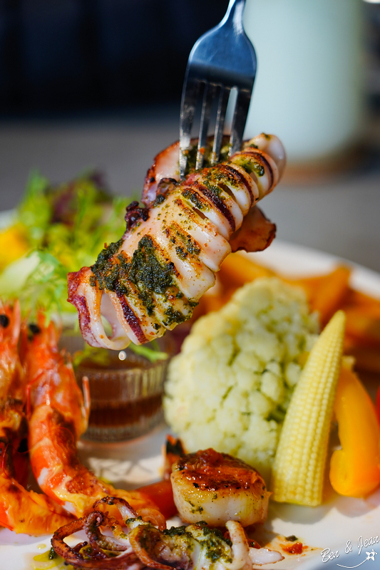 宜蘭樹懶餐廳超萌泰迪羊、鵜鶘秀等你！好吃餐點結合動物樂園，親子放電首選~