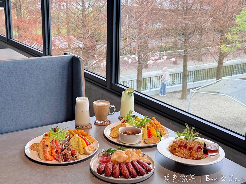 宜蘭樹懶餐廳超萌泰迪羊、鵜鶘秀等你！好吃餐點結合動物樂園，親子放電首選~