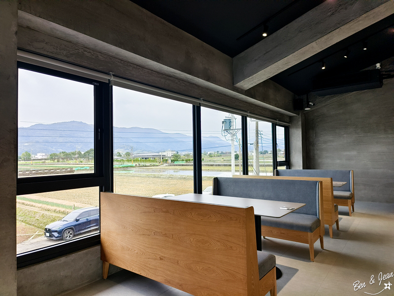 宜蘭樹懶餐廳超萌泰迪羊、鵜鶘秀等你！好吃餐點結合動物樂園，親子放電首選~