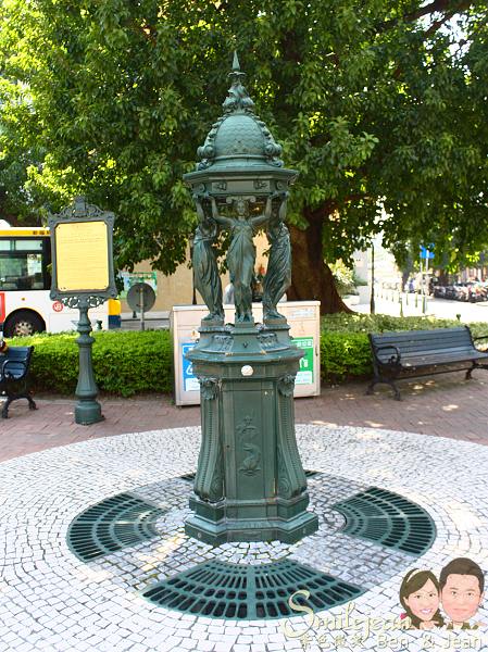 澳門美食推薦!必吃澳門老字號大利來記豬扒包,炭火烤製香嫩豬扒。