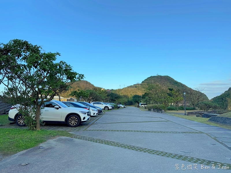 宜蘭縣蘇澳鎮蘇澳北濱公園＋南方澳內埤海灘》蘇澳情人灣美麗的海岸，隱藏版大碗公溜滑梯、彩繪鯊魚牆