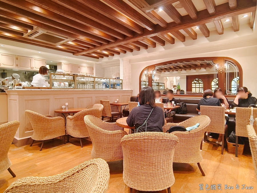 日本必吃水果千層蛋糕！HARBS名古屋榮本店朝聖攻略，人氣名古屋美食推薦。