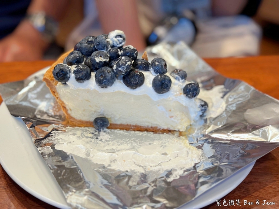 日本必吃水果千層蛋糕！HARBS名古屋榮本店朝聖攻略，人氣名古屋美食推薦。