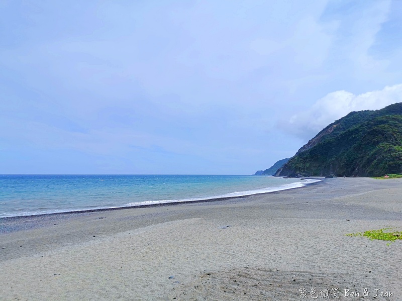 宜蘭縣蘇澳鎮蘇澳北濱公園＋南方澳內埤海灘》蘇澳情人灣美麗的海岸，隱藏版大碗公溜滑梯、彩繪鯊魚牆