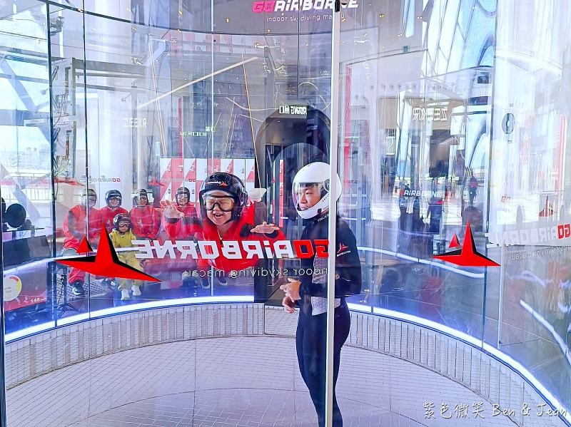 澳門美食推薦!必吃澳門老字號大利來記豬扒包,炭火烤製香嫩豬扒。