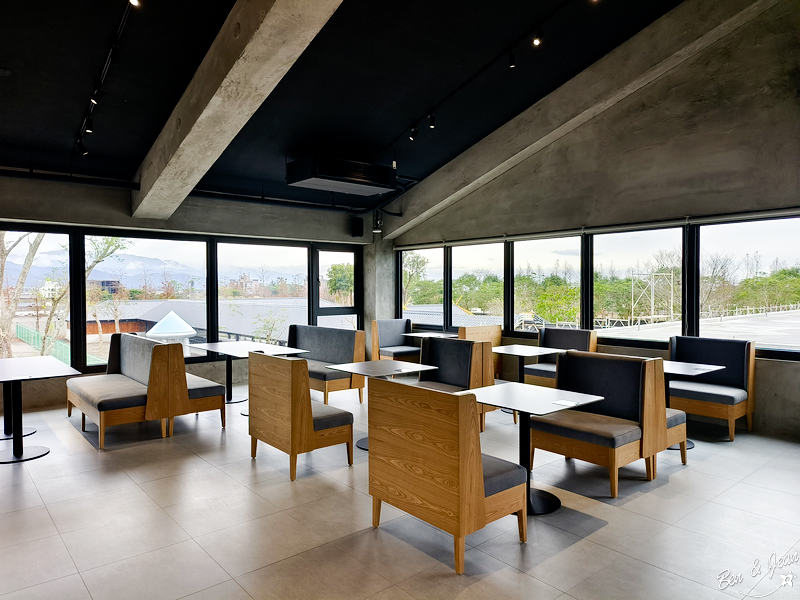 宜蘭樹懶餐廳超萌泰迪羊、鵜鶘秀等你！好吃餐點結合動物樂園，親子放電首選~