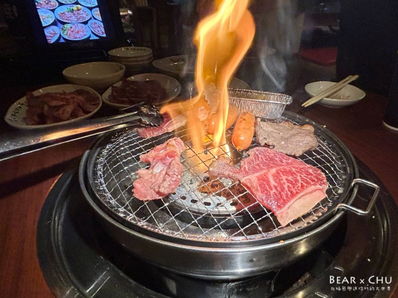 沖繩燒肉吃到飽！日本沖繩美食燒肉五苑北谷店，平板中文點餐超輕鬆。
