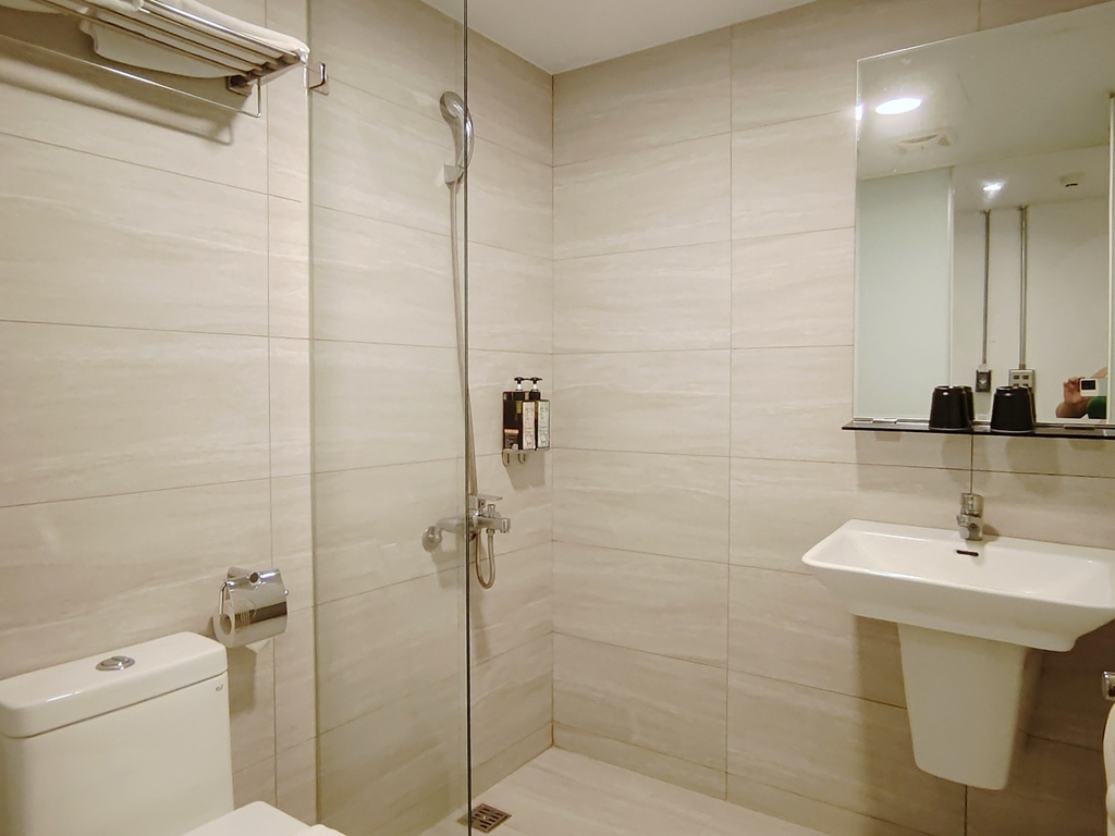 台東旅宿推薦|旅人驛站鐵花文創館 鄰近鐵花商圈 高CP值旅店