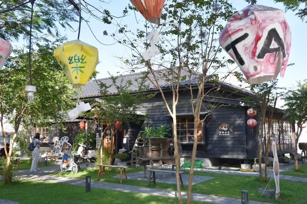 台東市鐵花商圈|快來台東Chill一夏!鐵花村微光市集 感受村長的家日式風情 選購青澤伴手禮 旅宿推薦旅人驛站鐵花文創館|西莉亞玩樂人生 台東市鐵花商圈|快來台東Chill一夏!鐵花村微光市集 感受