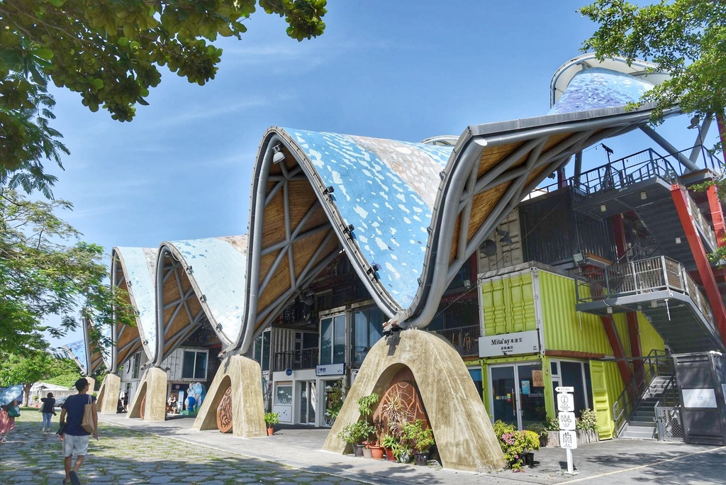 台東市鐵花商圈|快來台東Chill一夏!鐵花村微光市集 感受村長的家日式風情 選購青澤伴手禮 旅宿推薦旅人驛站鐵花文創館|西莉亞玩樂人生 台東市鐵花商圈|快來台東Chill一夏!鐵花村微光市集 感受