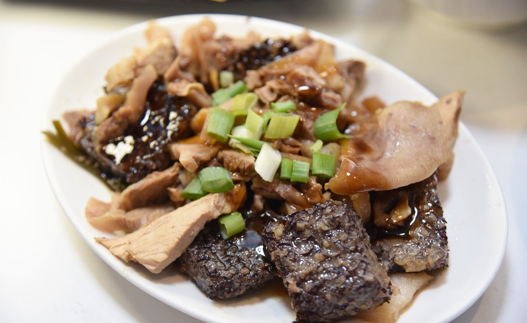 台東市鐵花商圈|快來台東Chill一夏!鐵花村微光市集 感受村長的家日式風情 選購青澤伴手禮 旅宿推薦旅人驛站鐵花文創館|西莉亞玩樂人生 台東市鐵花商圈|快來台東Chill一夏!鐵花村微光市集 感受