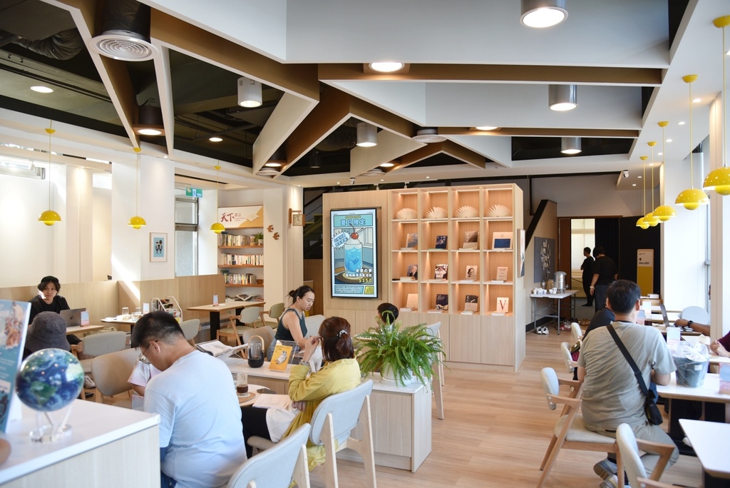 台東市鐵花商圈|快來台東Chill一夏!鐵花村微光市集 感受村長的家日式風情 選購青澤伴手禮 旅宿推薦旅人驛站鐵花文創館|西莉亞玩樂人生 台東市鐵花商圈|快來台東Chill一夏!鐵花村微光市集 感受