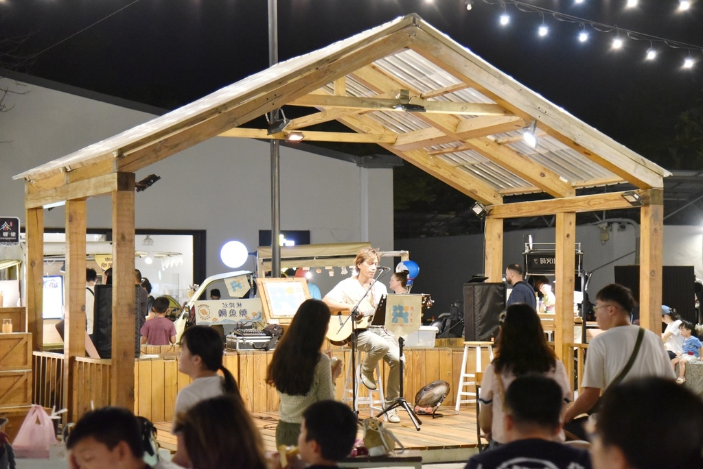 台東市鐵花商圈|快來台東Chill一夏!鐵花村微光市集 感受村長的家日式風情 選購青澤伴手禮 旅宿推薦旅人驛站鐵花文創館|西莉亞玩樂人生 台東市鐵花商圈|快來台東Chill一夏!鐵花村微光市集 感受