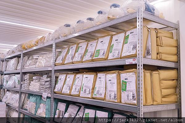 {台中家居}皮爾卡登寢具-台中旗艦店 {台中家居}皮爾卡登寢具-台中旗艦店