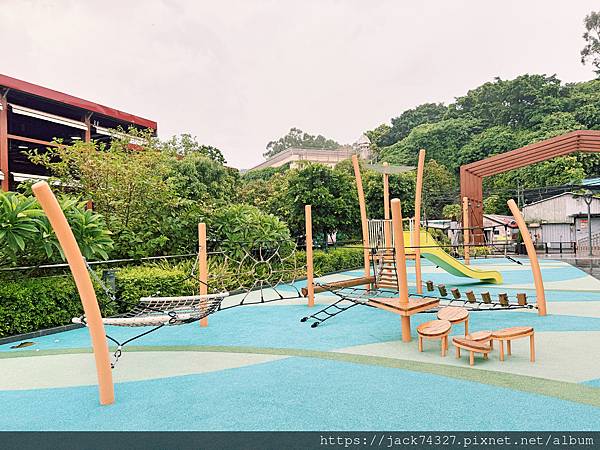 {澳門景點}荔枝碗船廠片區/澳門最新親子免費景點,超高兩層樓 {澳門景點}荔枝碗船廠片區/澳門最新親子免費景點,超高兩層樓