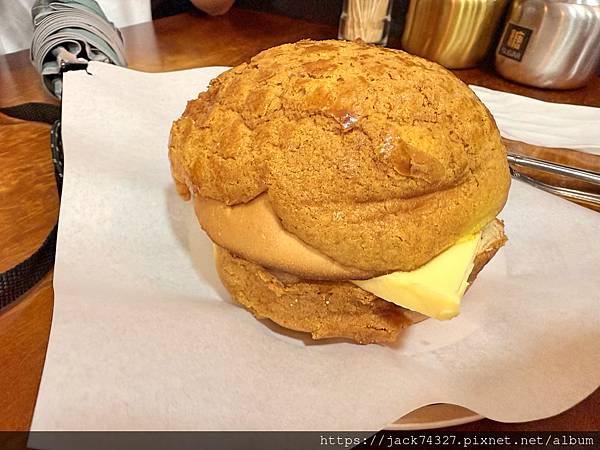 {澳門美食}世記咖啡氹仔內用店，米其林推薦美食，必點招牌瓦煲