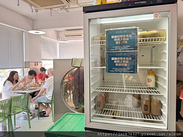 {澳門美食}世記咖啡氹仔內用店，米其林推薦美食，必點招牌瓦煲