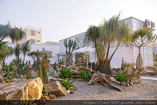 {台中家居}皮爾卡登寢具-台中旗艦店 {台中家居}皮爾卡登寢具-台中旗艦店