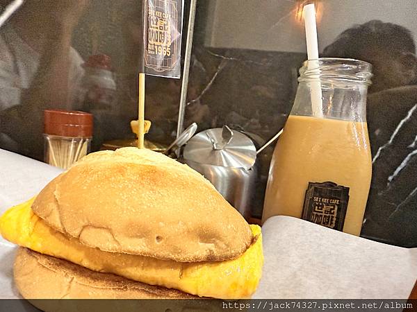 {澳門美食}世記咖啡氹仔內用店，米其林推薦美食，必點招牌瓦煲