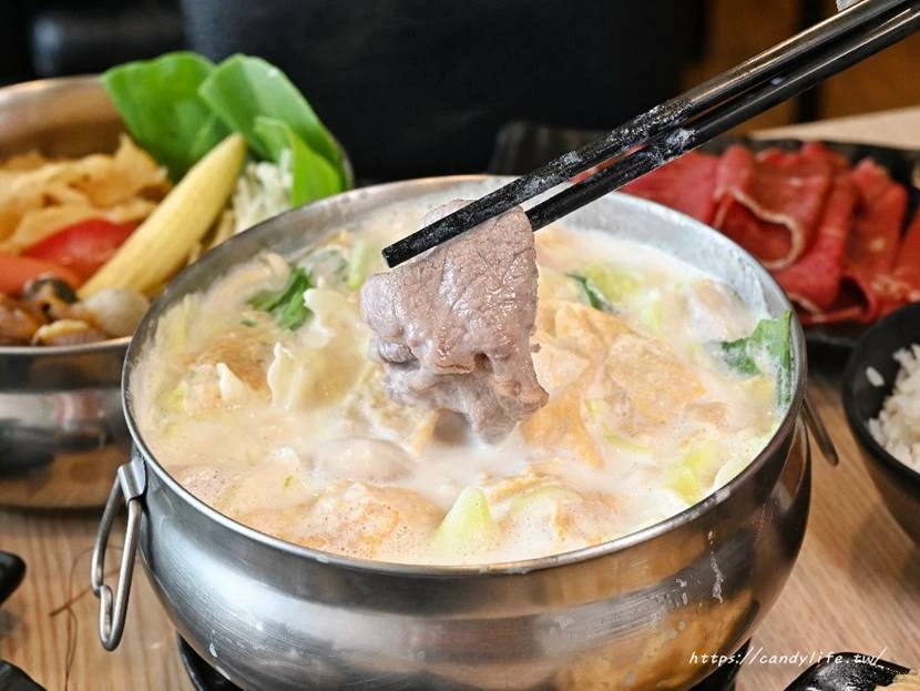 台中市西屯區珍好味職人鍋物｜台中人氣百元小火鍋，8/15前享第二鍋半價，還有浮誇卜卜鍋、蝦趴鍋新上市！