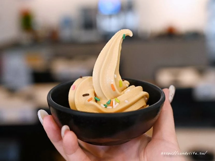 台中市西屯區珍好味職人鍋物｜台中人氣百元小火鍋，8/15前享第二鍋半價，還有浮誇卜卜鍋、蝦趴鍋新上市！